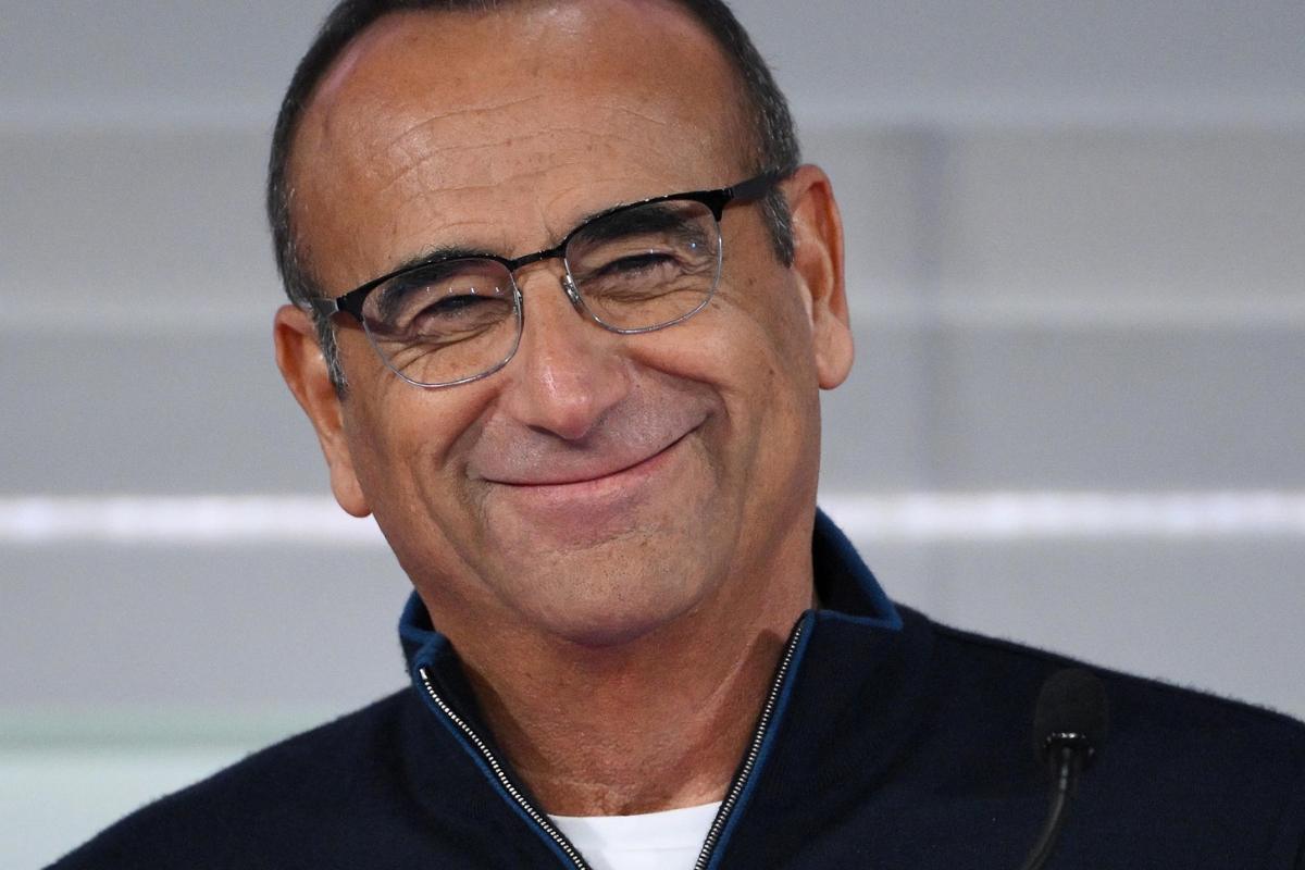 Carlo Conti sorridente