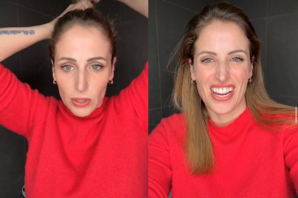 Selfie di Clio Make Up mentre si sistema i capelli