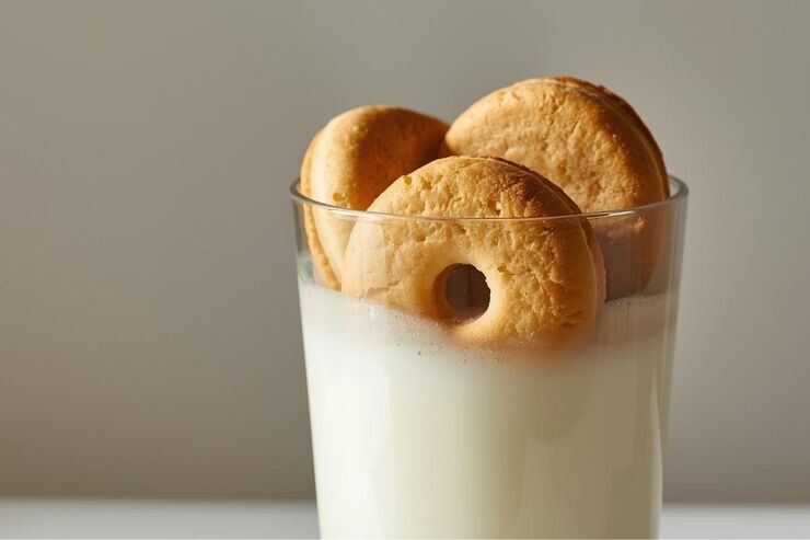 Latte e biscotti