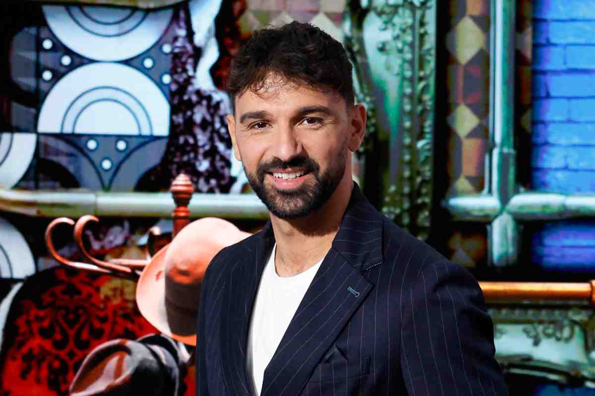 Raimondo Todaro che sorride